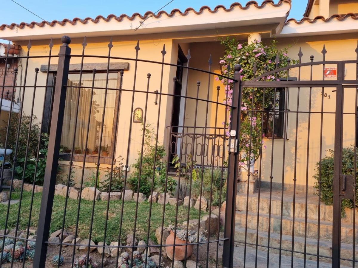 Hostal Las Rosas سالتا المظهر الخارجي الصورة