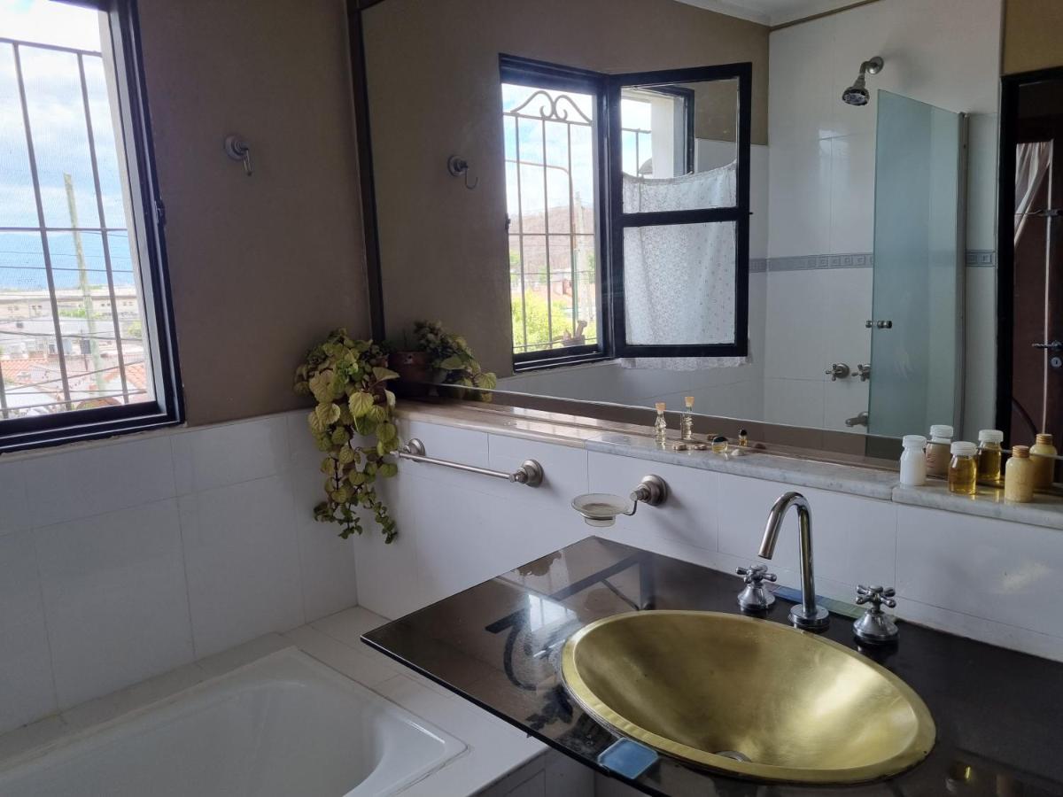 Hostal Las Rosas سالتا المظهر الخارجي الصورة