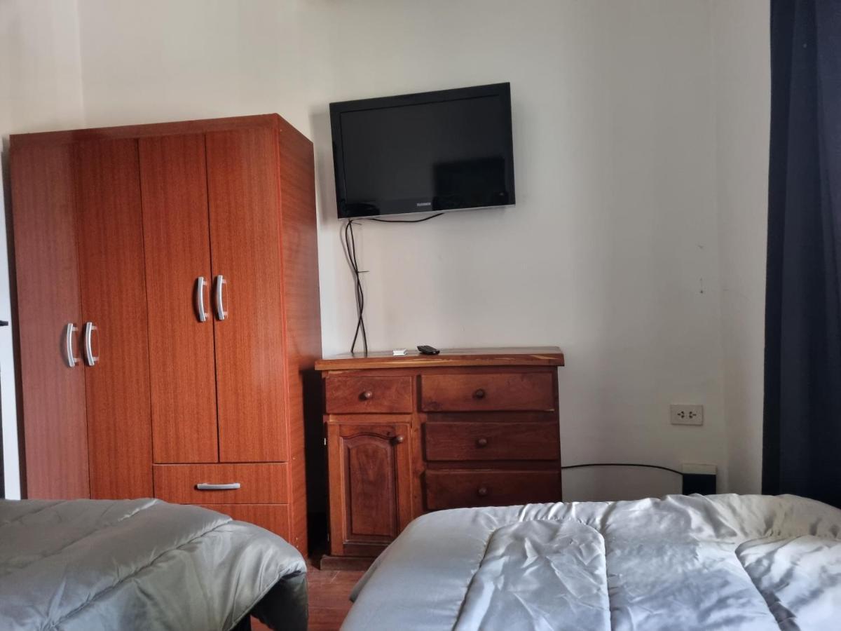Hostal Las Rosas سالتا المظهر الخارجي الصورة