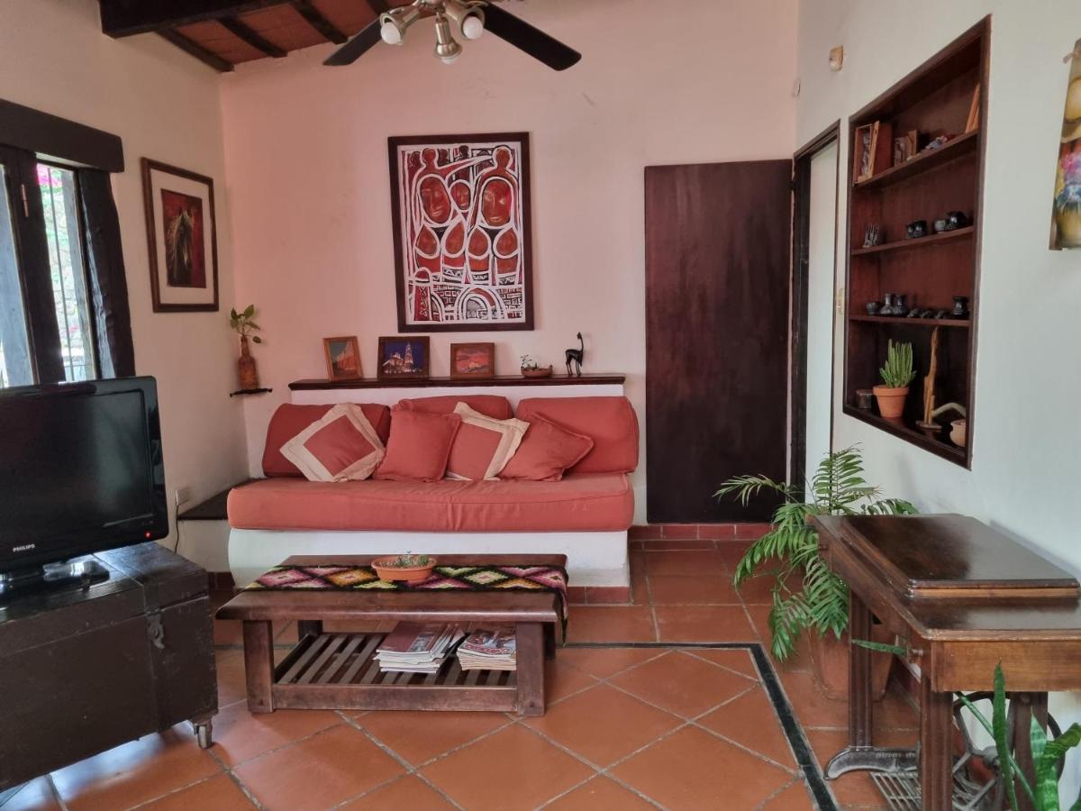 Hostal Las Rosas سالتا المظهر الخارجي الصورة
